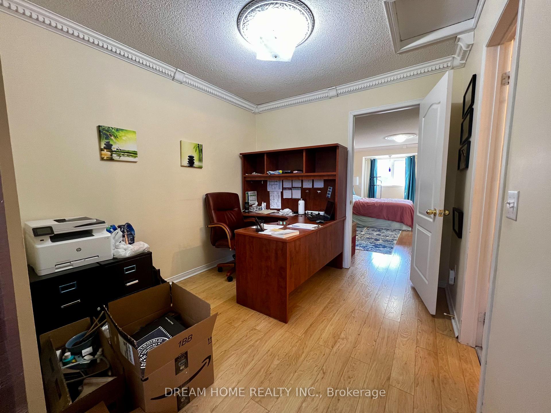 Photo 29 of 41 Bethune Way, Markham, Milliken Mills East — HOMEH