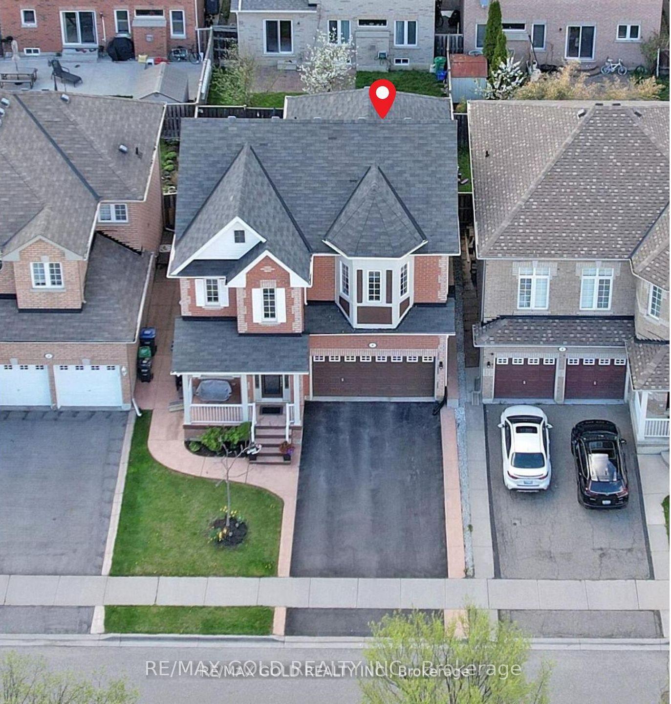 Front of 6 Foxhollow Road