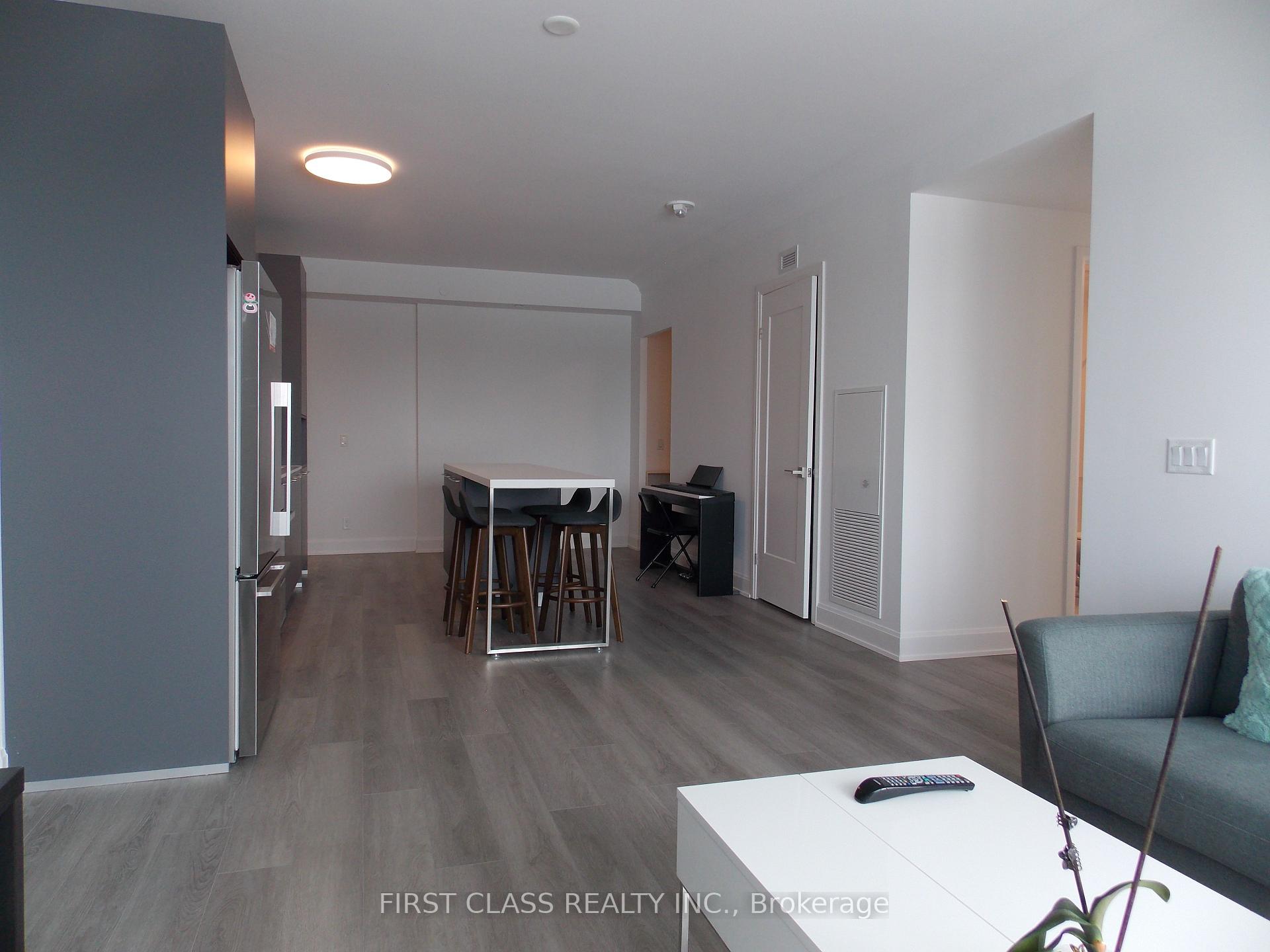 Photo 2 of Unit 1605, 8 Water Walk Drive, Markham, Unionville — HOMEH