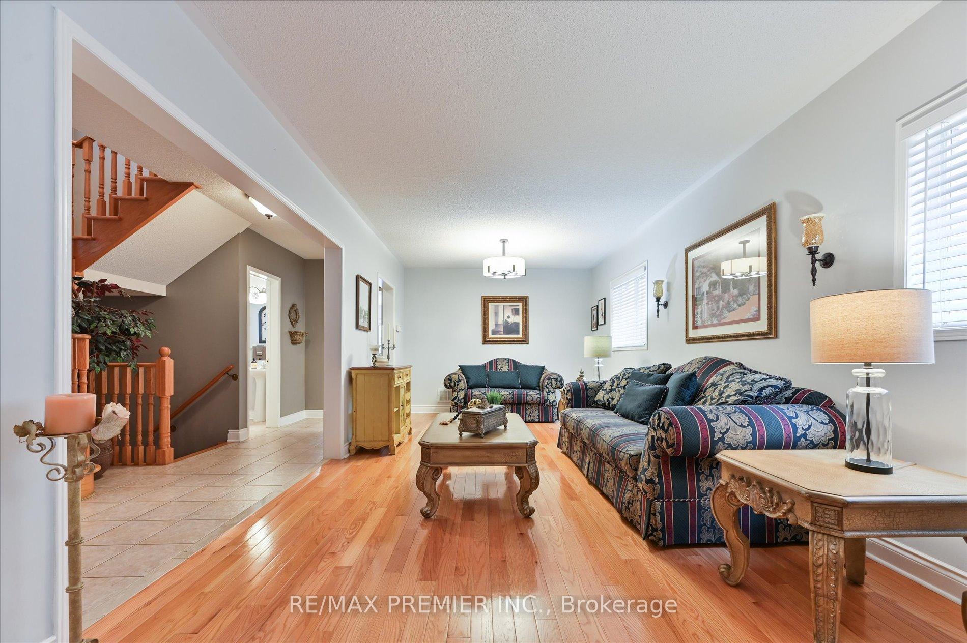 Photo 7 of 24 Culture Crescent, Brampton, Fletcher's Creek Village — HOMEH