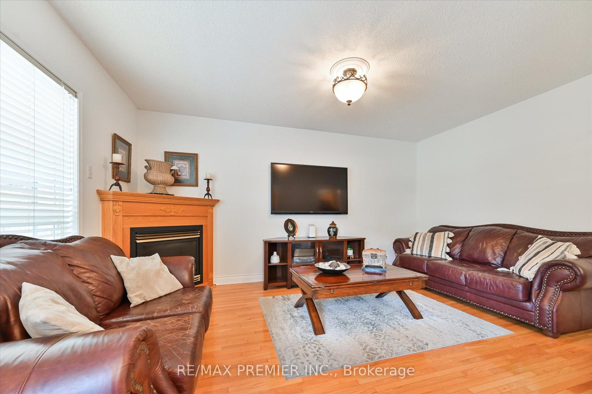 Photo 24 of 24 Culture Crescent, Brampton, Fletcher's Creek Village — HOMEH