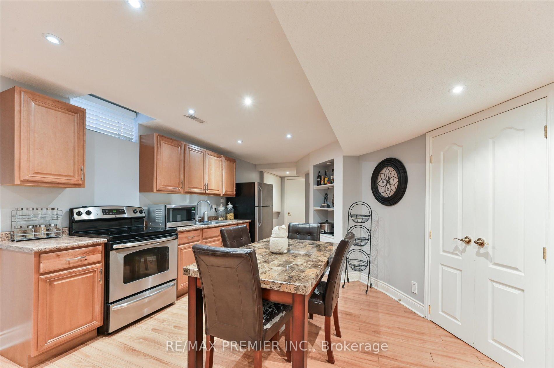 Photo 35 of 24 Culture Crescent, Brampton, Fletcher's Creek Village — HOMEH