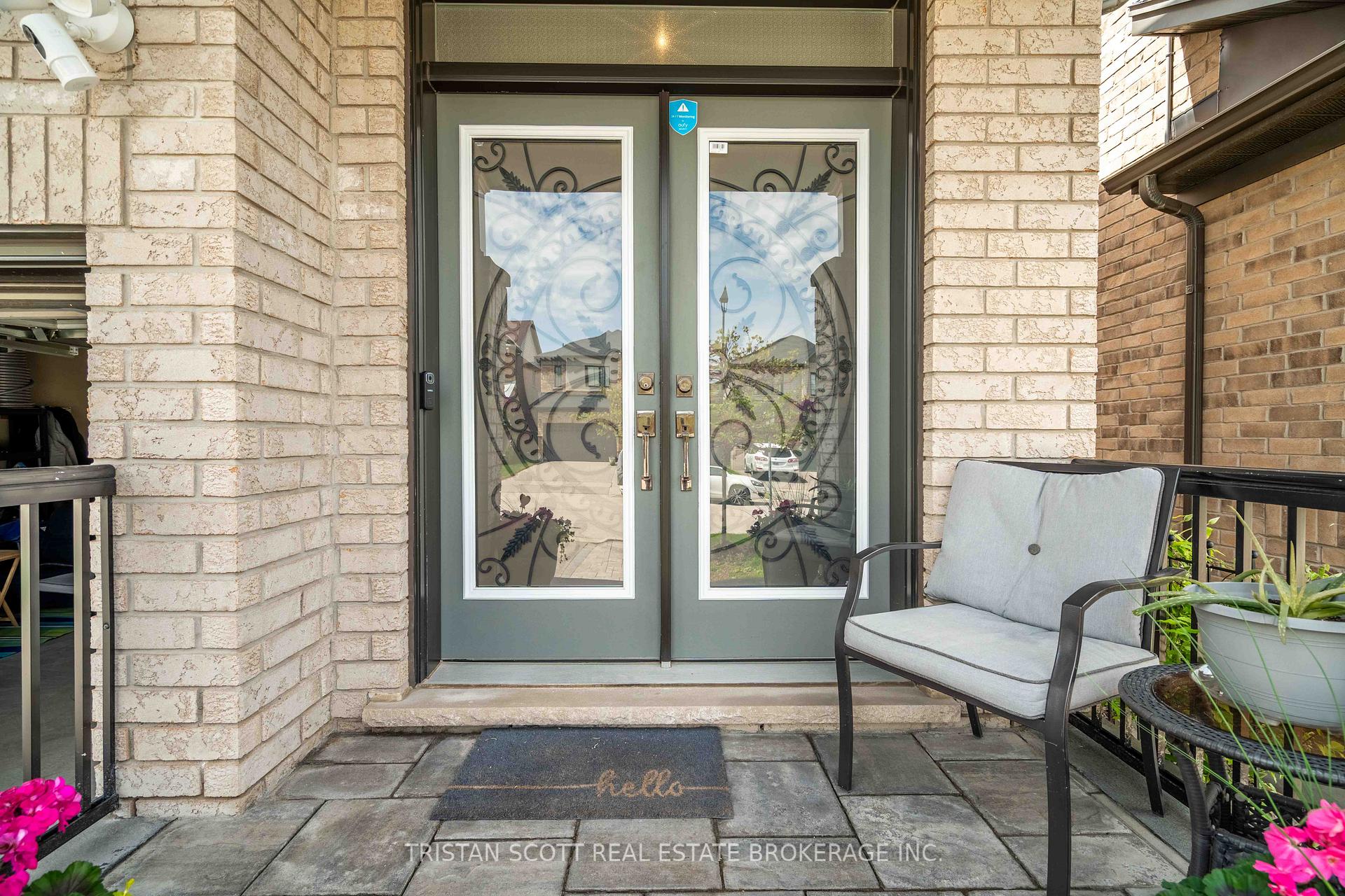 Photo 3 of 20 West Glen Avenue, Hamilton, Stoney Creek Mountain — HOMEH