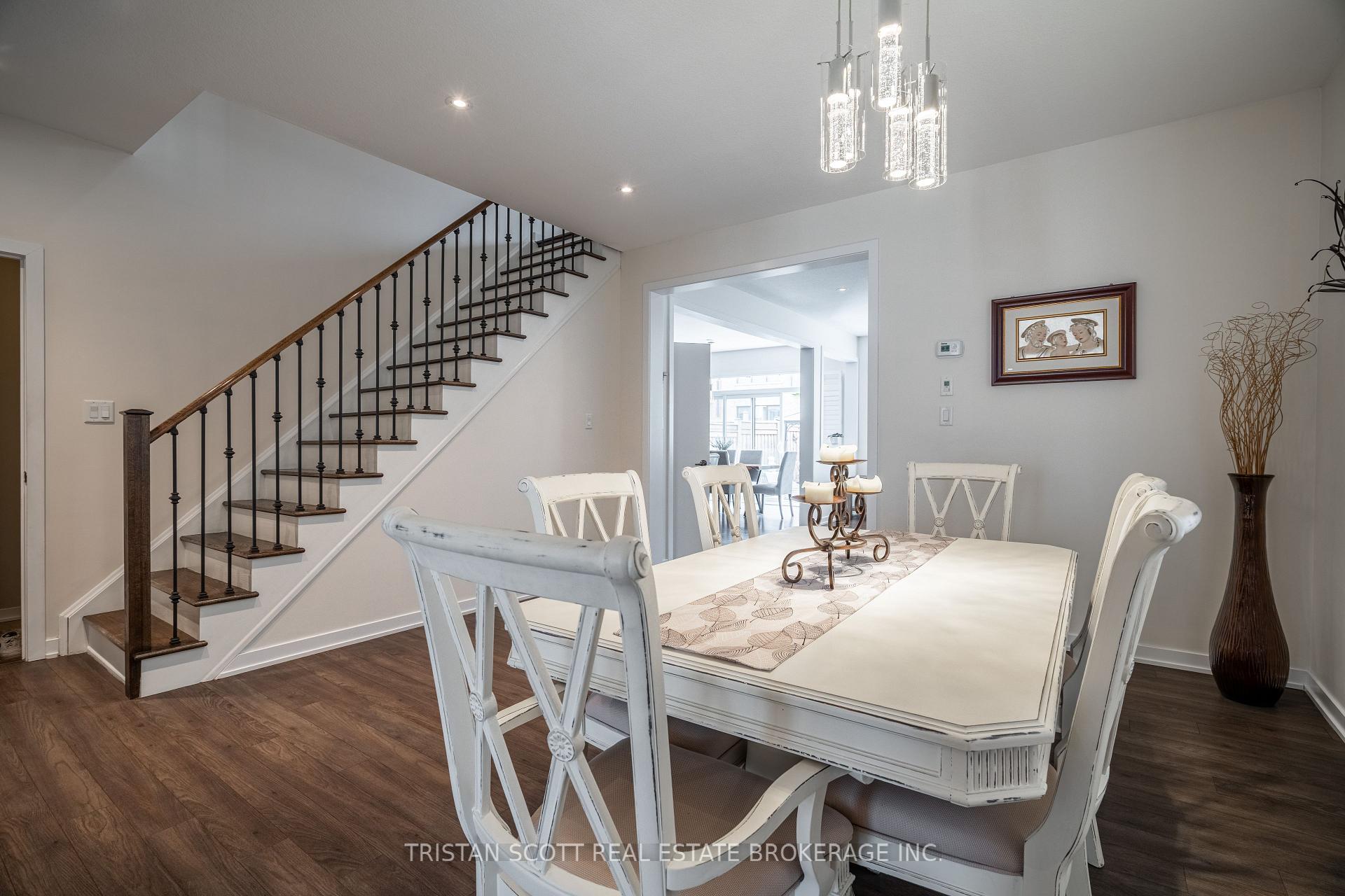 Photo 6 of 20 West Glen Avenue, Hamilton, Stoney Creek Mountain — HOMEH
