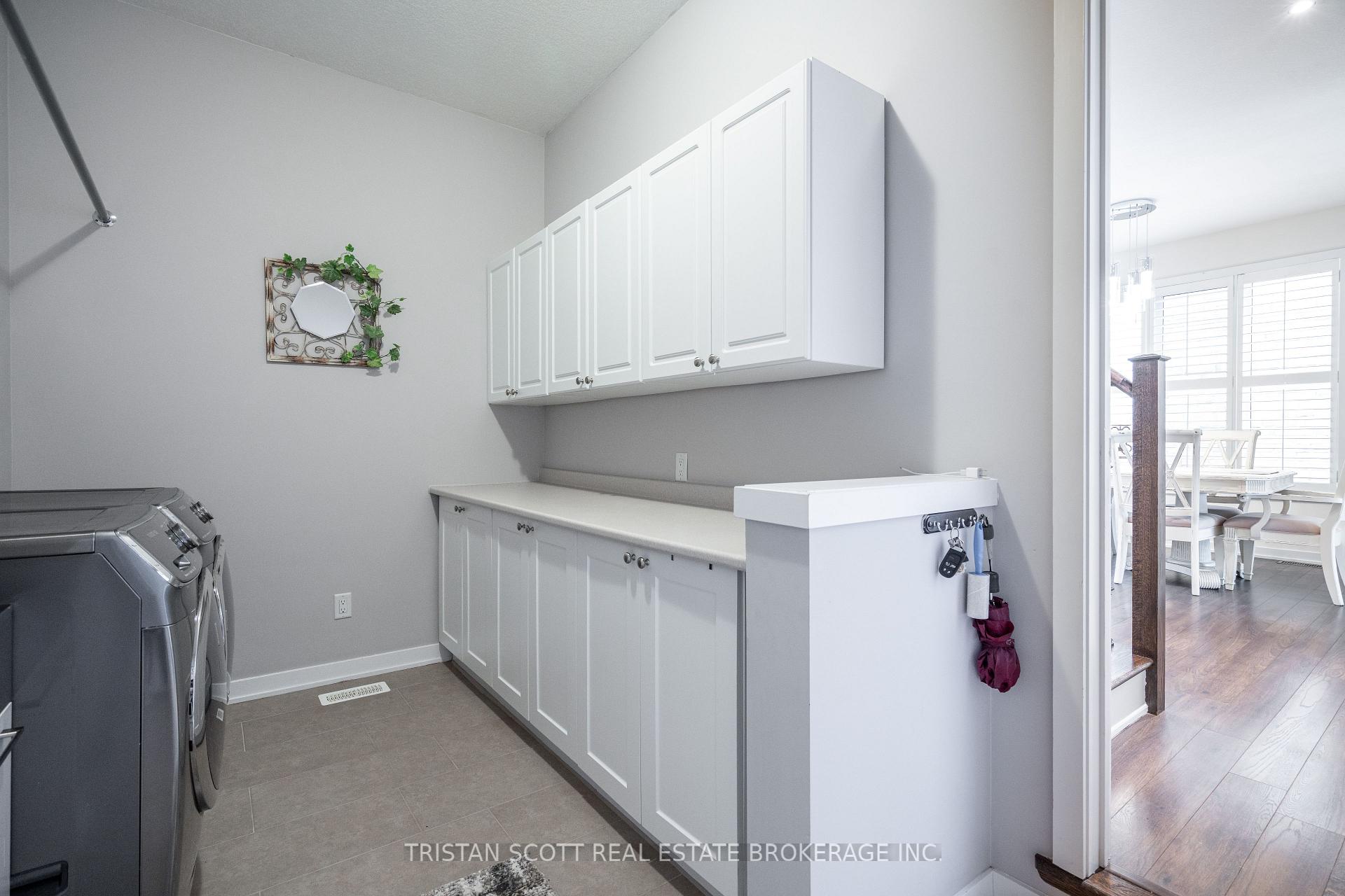 Photo 14 of 20 West Glen Avenue, Hamilton, Stoney Creek Mountain — HOMEH