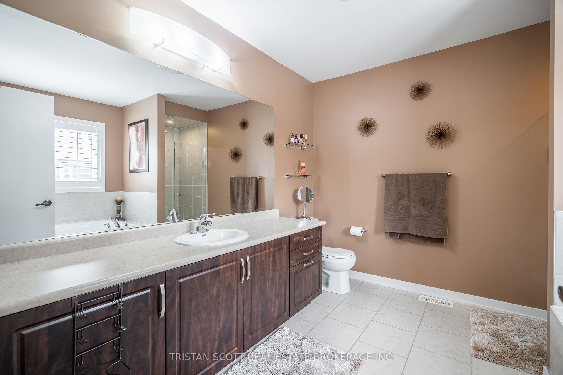 Photo 19 of 20 West Glen Avenue, Hamilton, Stoney Creek Mountain — HOMEH