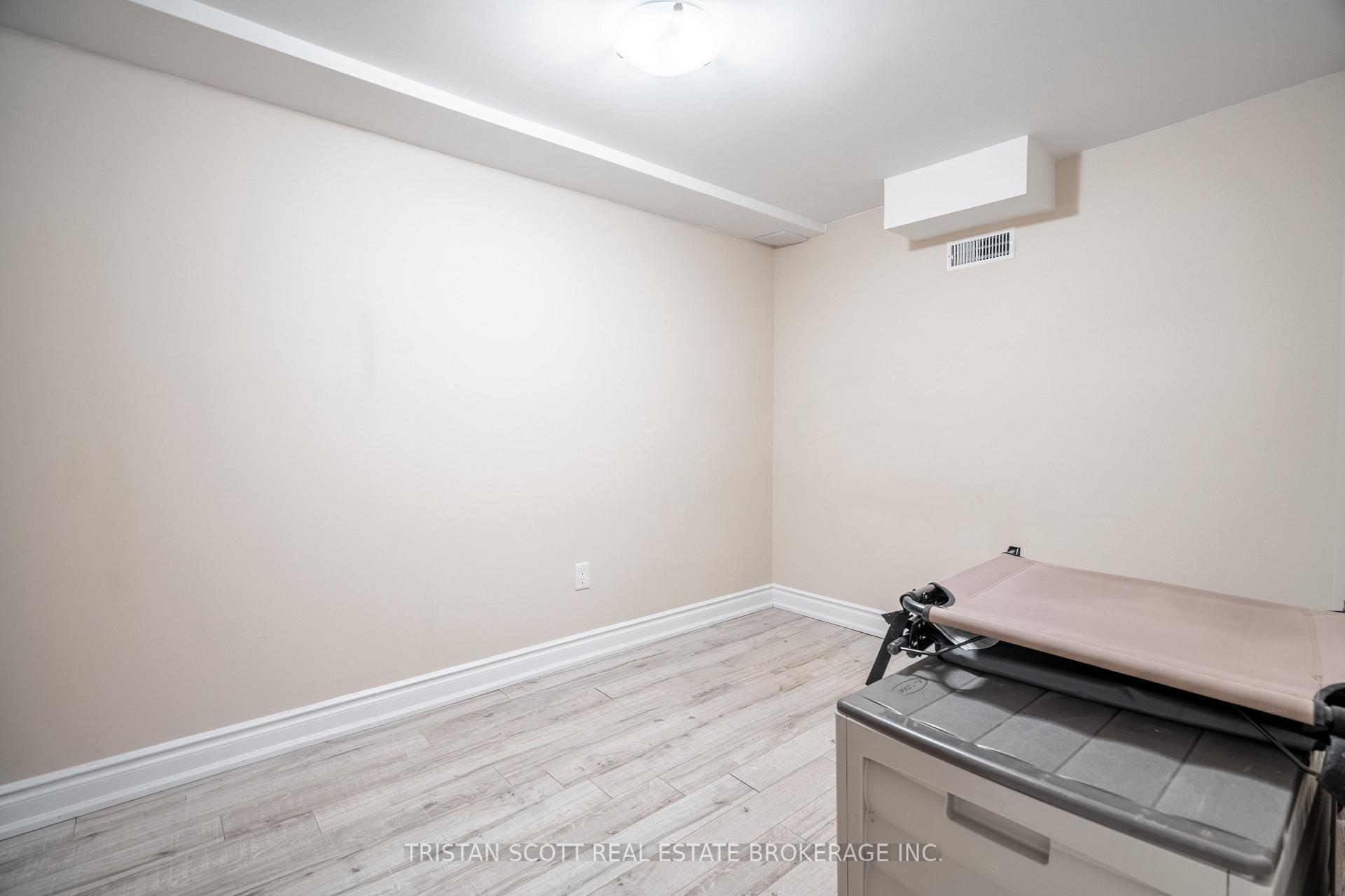 Photo 29 of 20 West Glen Avenue, Hamilton, Stoney Creek Mountain — HOMEH