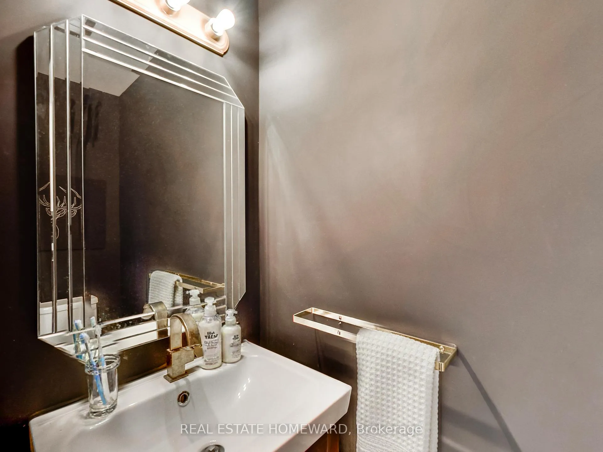 Photo 7 of 183 Madison Avenue, Toronto, The Annex — HOMEH