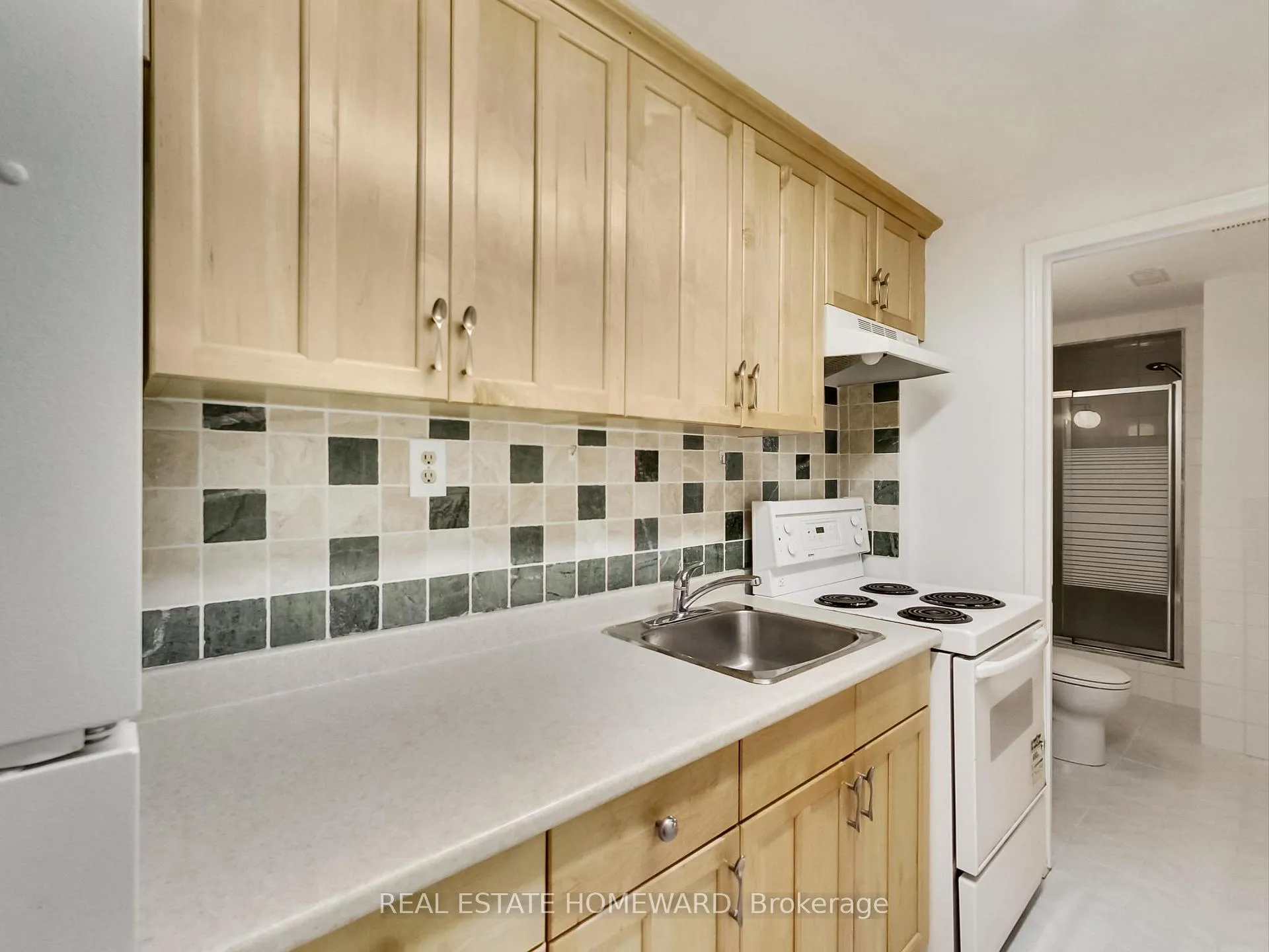 Photo 18 of 183 Madison Avenue, Toronto, The Annex — HOMEH