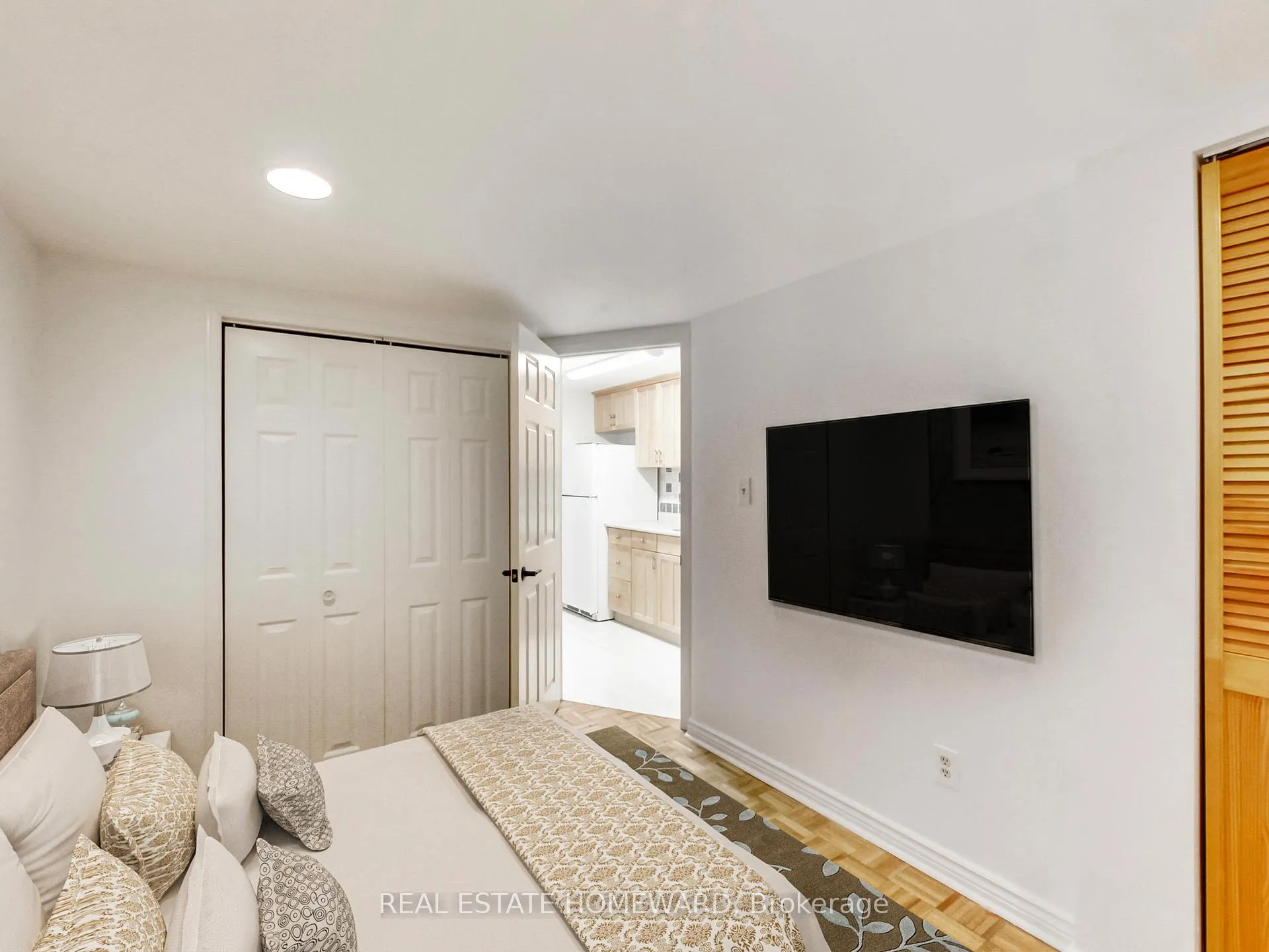 Photo 22 of 183 Madison Avenue, Toronto, The Annex — HOMEH