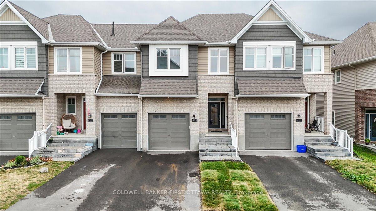 Front of 505 Sonmarg Crescent