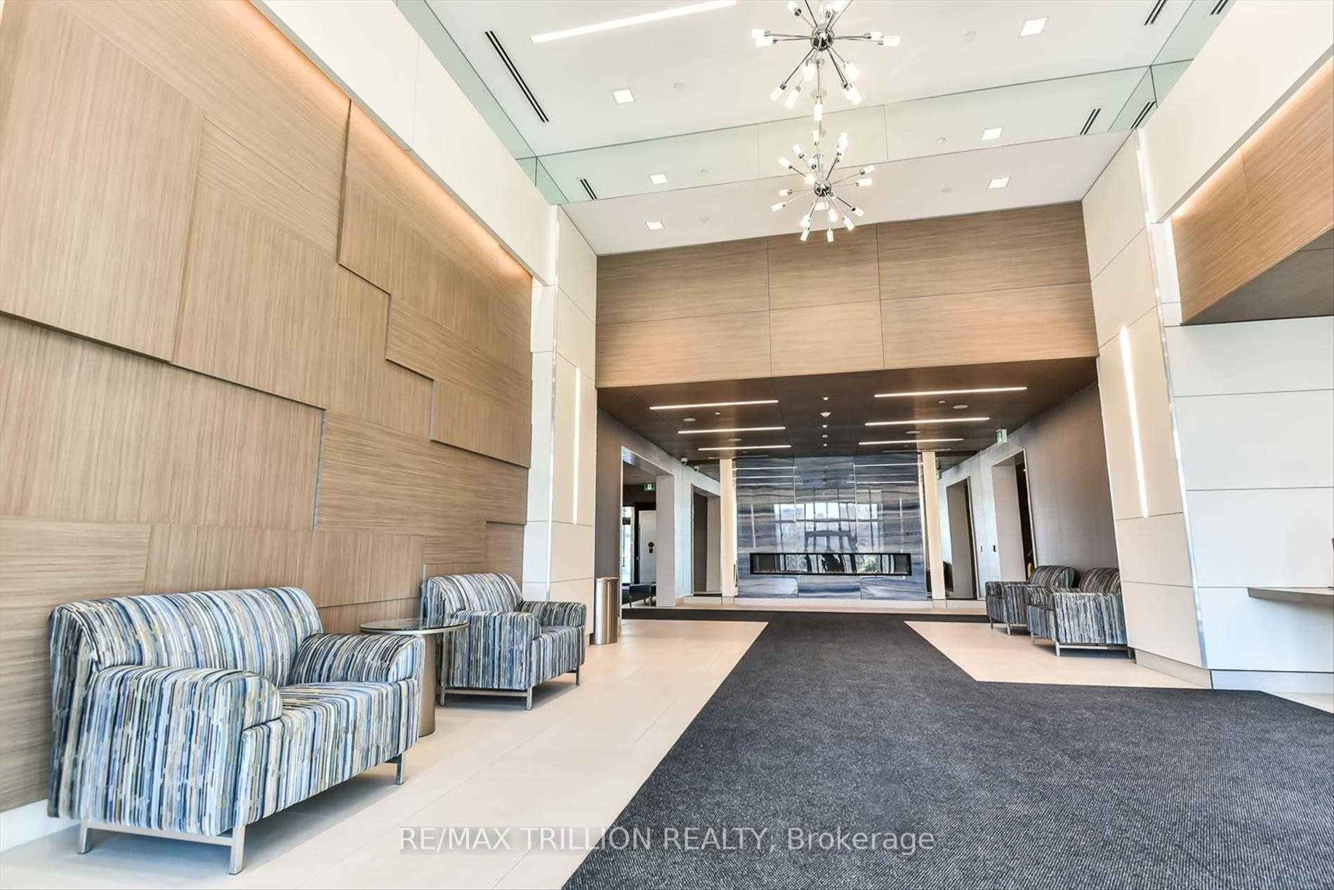 Photo 3 of Unit 1810, 15 Water Walk Drive, Markham, Unionville — HOMEH