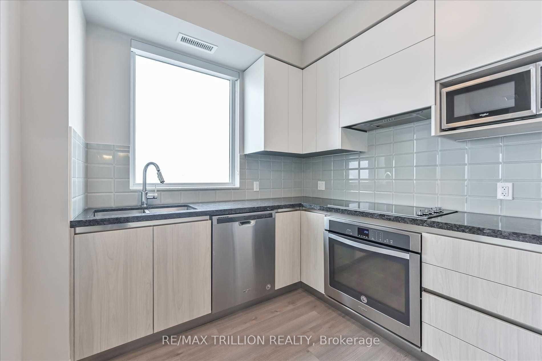 Photo 7 of Unit 1810, 15 Water Walk Drive, Markham, Unionville — HOMEH