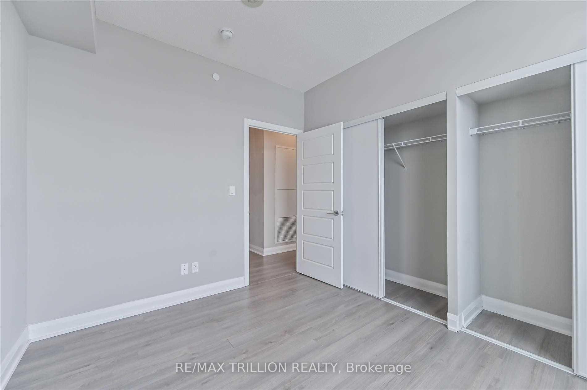 Photo 14 of Unit 1810, 15 Water Walk Drive, Markham, Unionville — HOMEH