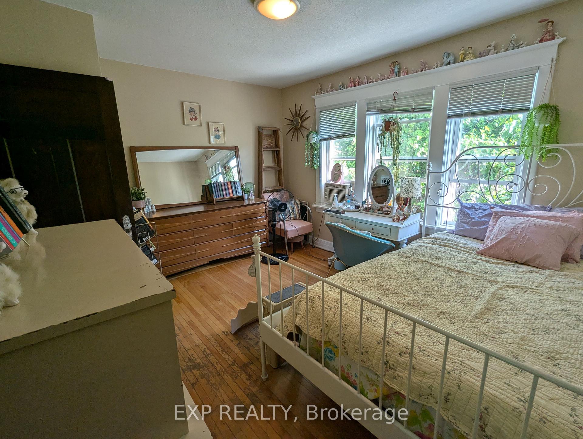 Photo 23 of 84 Somerset Avenue, Hamilton, Stripley — HOMEH