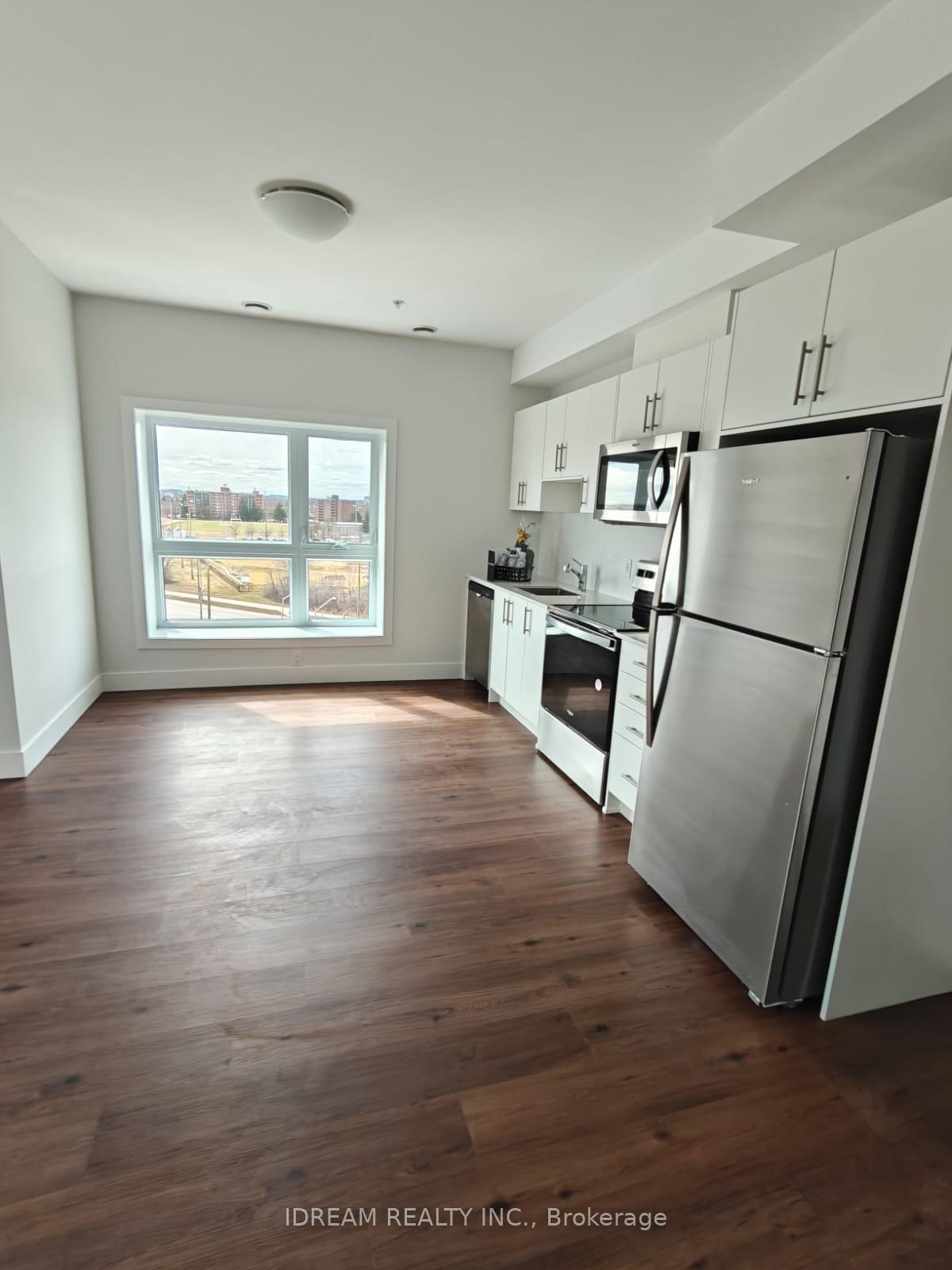 Photo 5 of Unit 604, 1000 Lackner Boulevard, Kitchener — HOMEH
