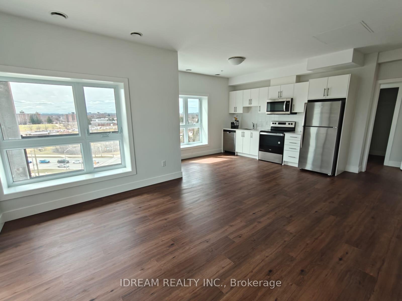 Photo 10 of Unit 604, 1000 Lackner Boulevard, Kitchener — HOMEH