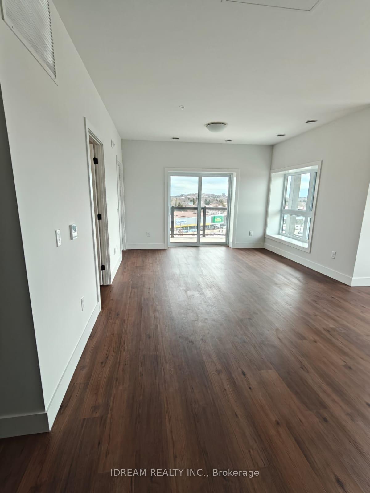 Photo 11 of Unit 604, 1000 Lackner Boulevard, Kitchener — HOMEH