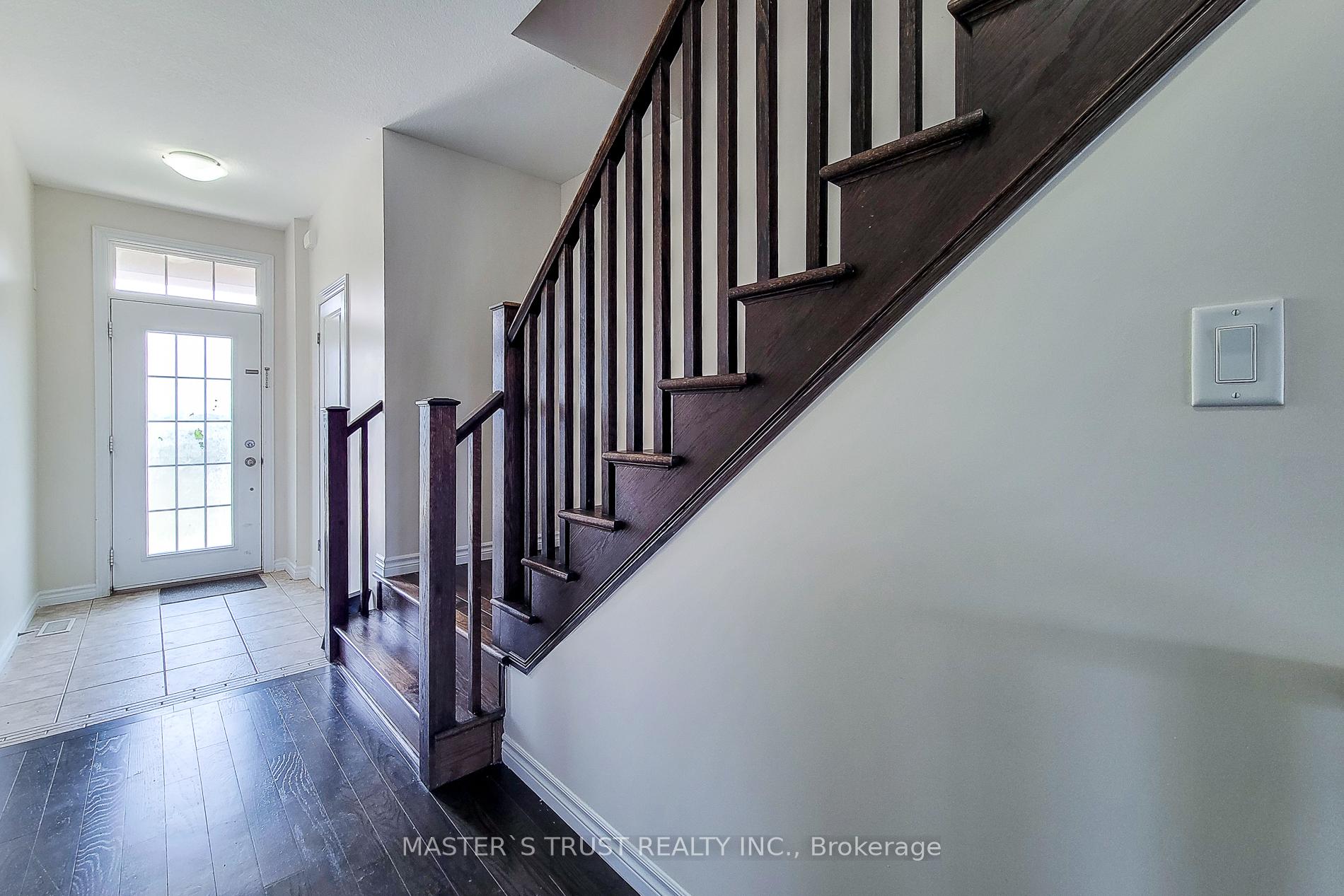 Photo 5 of 74 Vinton Road, Hamilton, Meadowlands — HOMEH