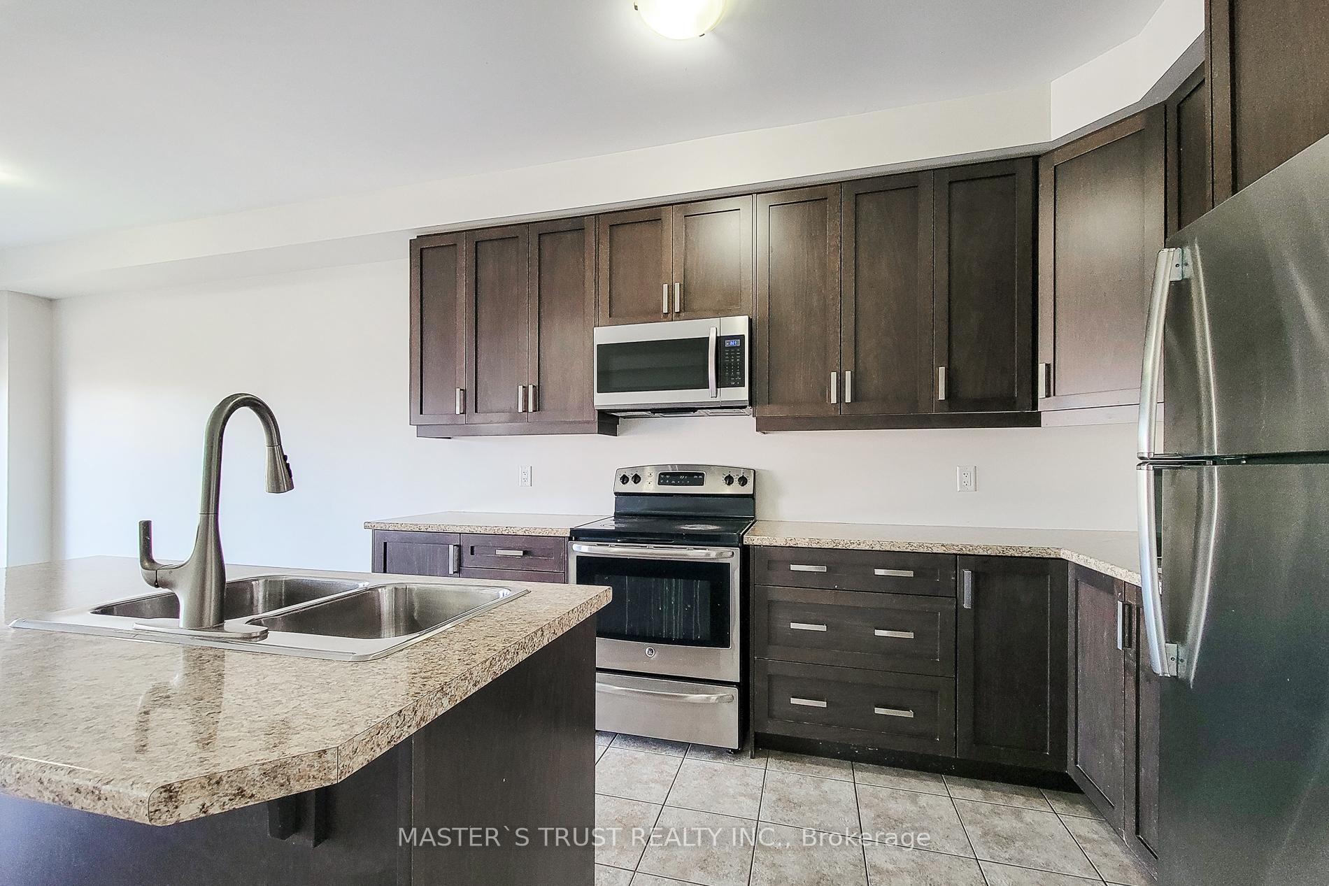 Photo 11 of 74 Vinton Road, Hamilton, Meadowlands — HOMEH