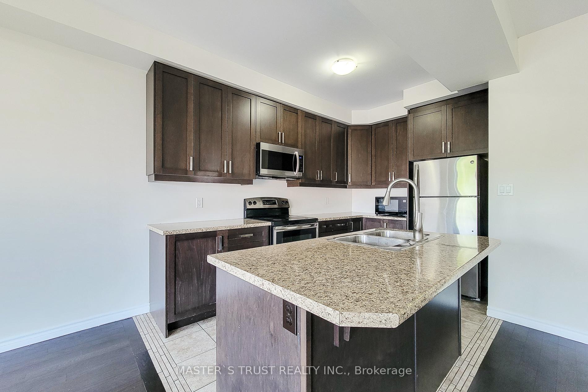 Photo 12 of 74 Vinton Road, Hamilton, Meadowlands — HOMEH