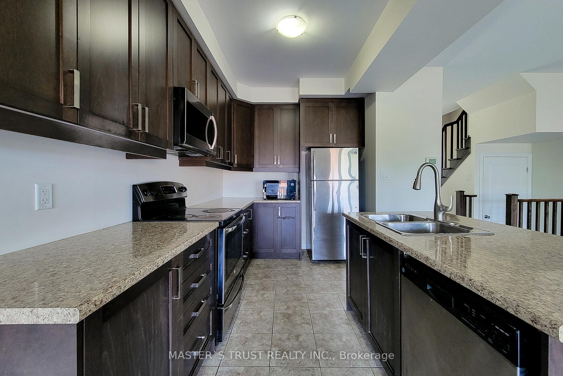 Photo 13 of 74 Vinton Road, Hamilton, Meadowlands — HOMEH