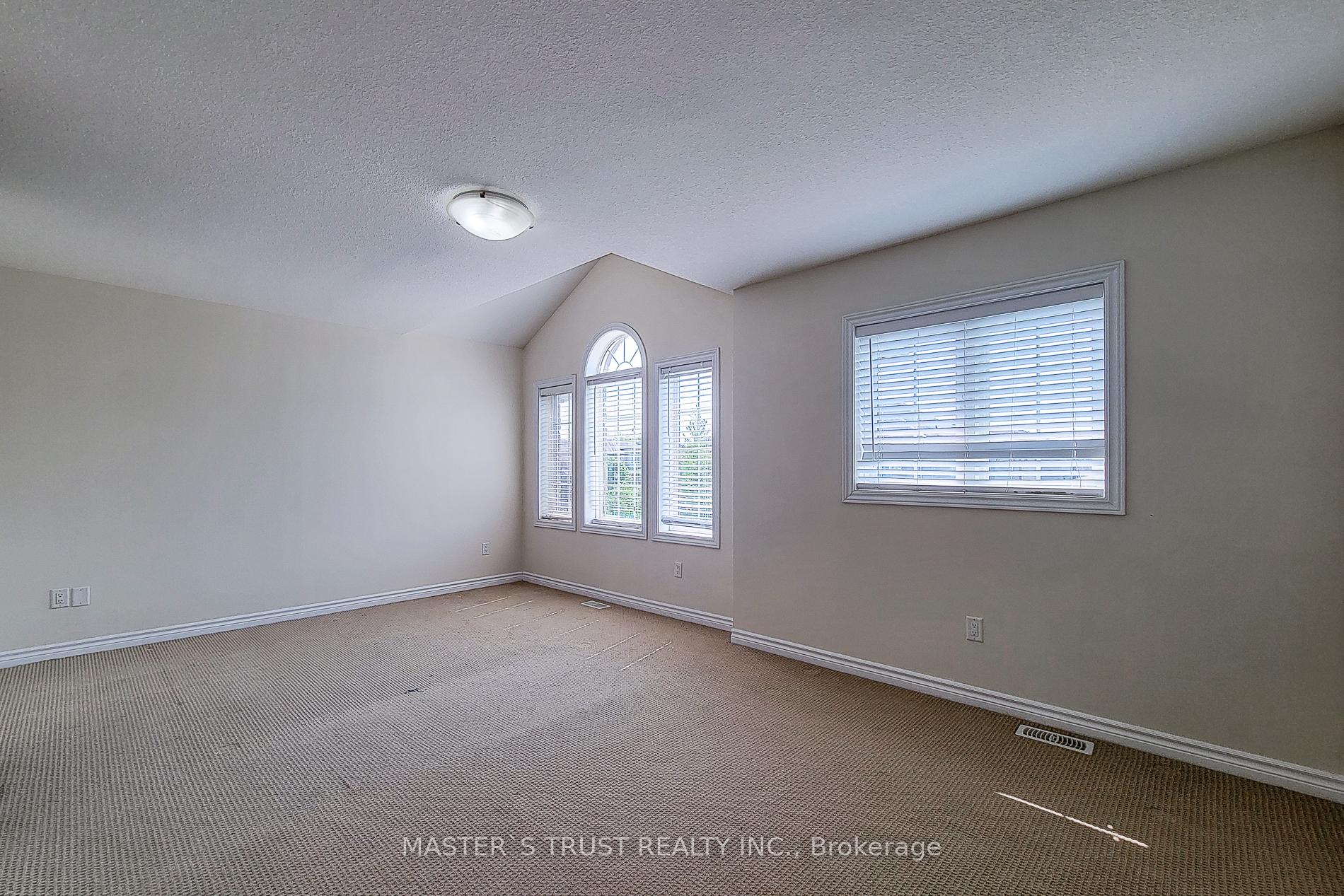 Photo 22 of 74 Vinton Road, Hamilton, Meadowlands — HOMEH
