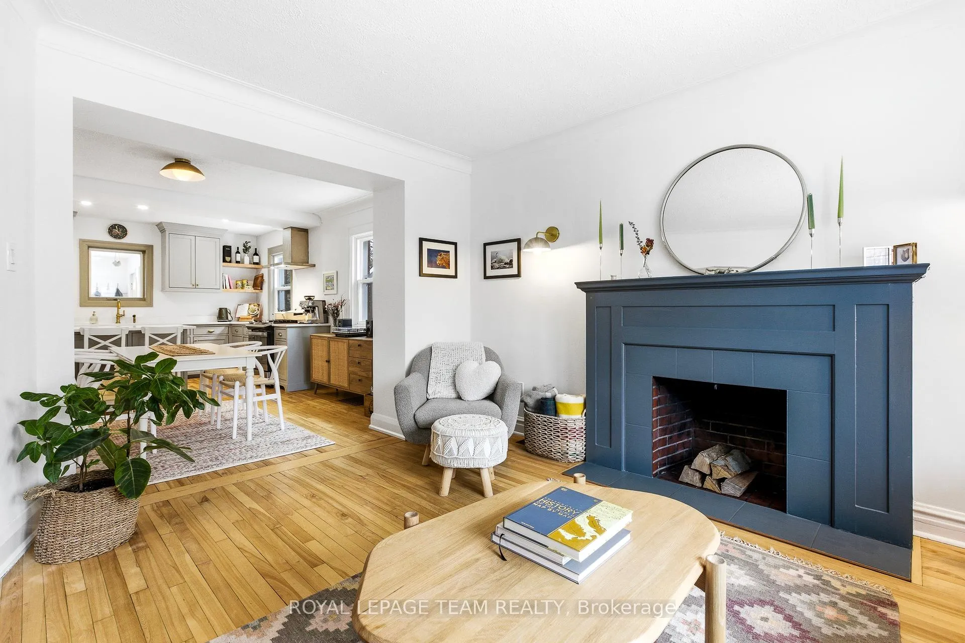 Photo 6 of 45 Harmer Avenue N, Ottawa, Ottawa West — HOMEH