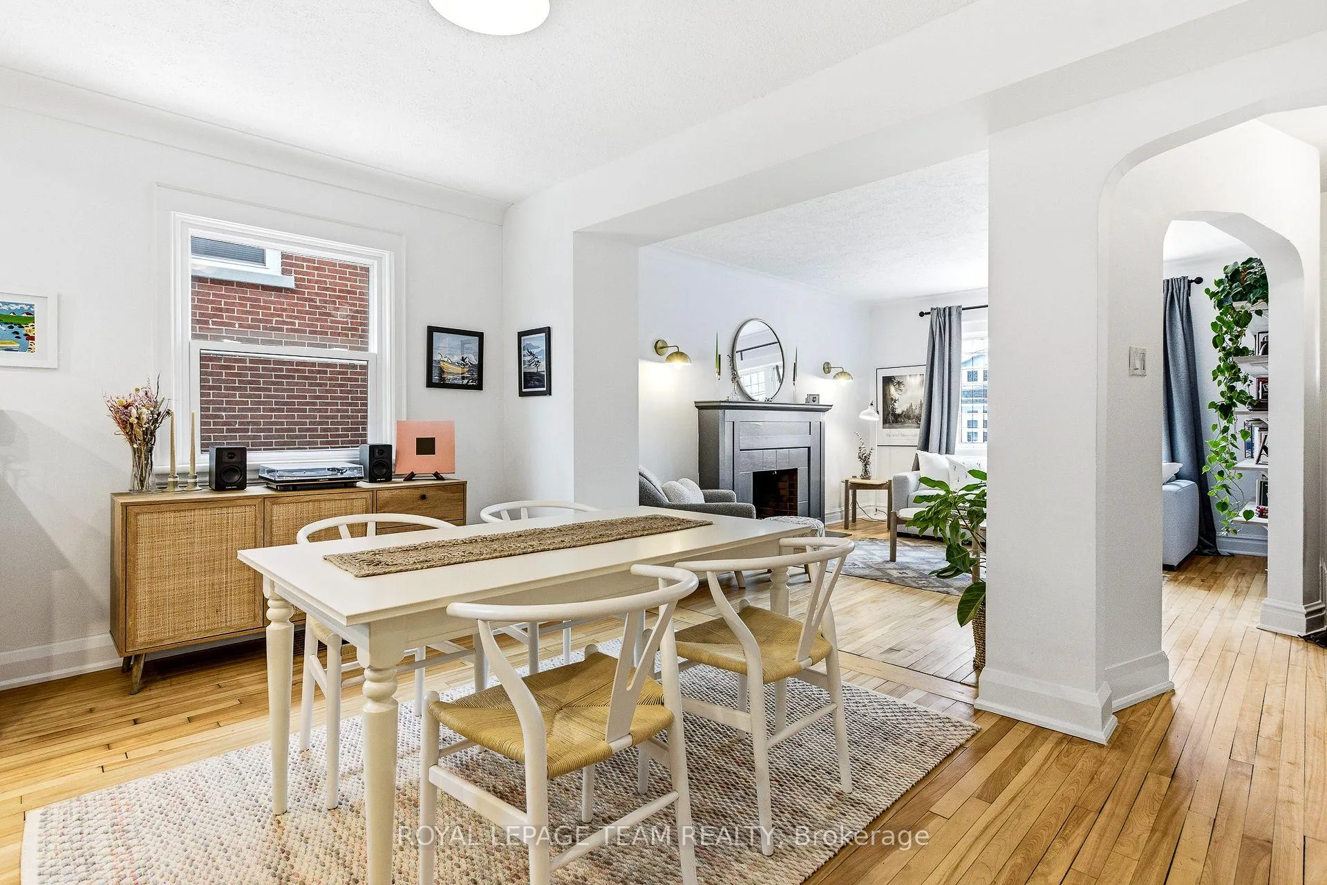 Photo 9 of 45 Harmer Avenue N, Ottawa, Ottawa West — HOMEH