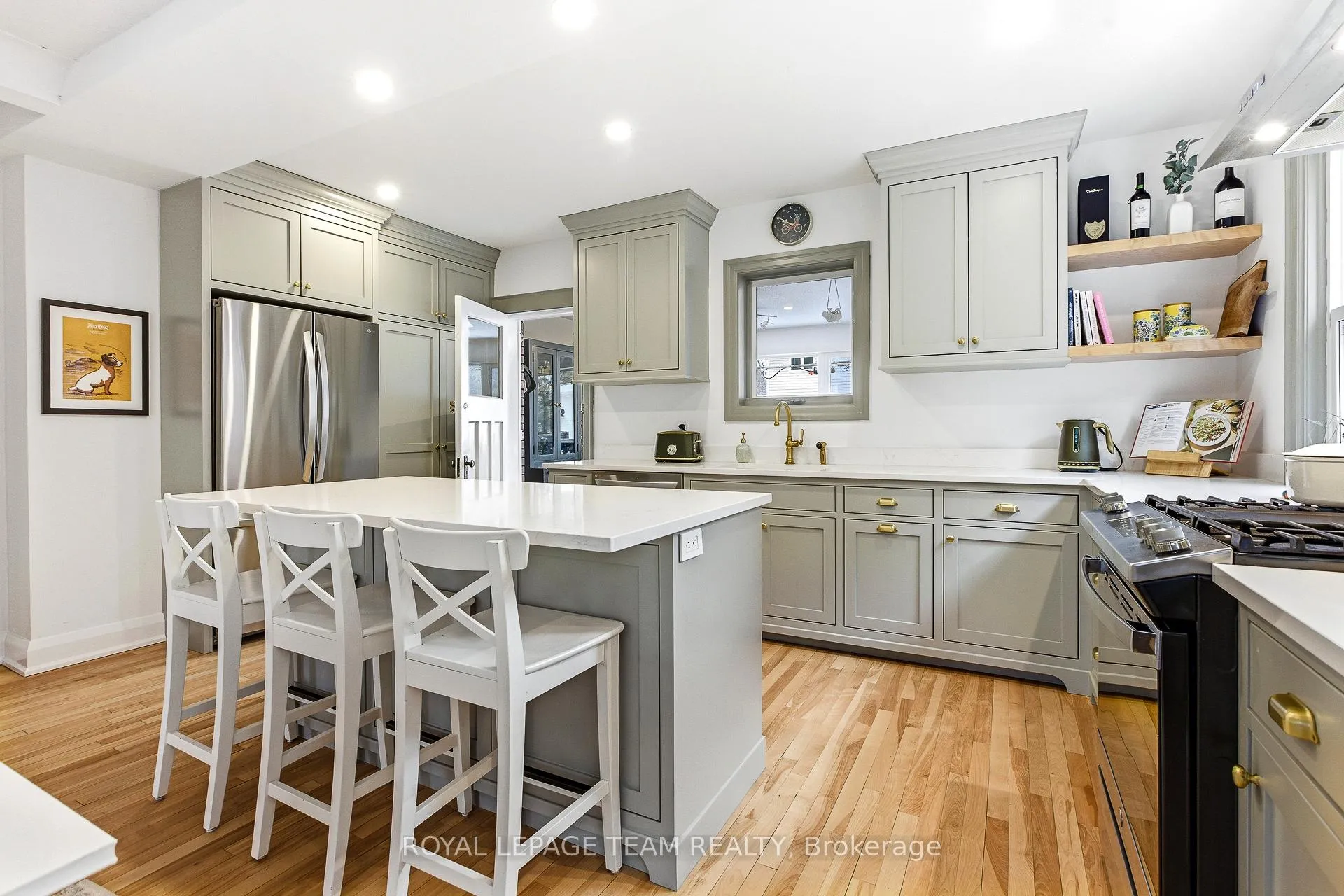 Photo 11 of 45 Harmer Avenue N, Ottawa, Ottawa West — HOMEH