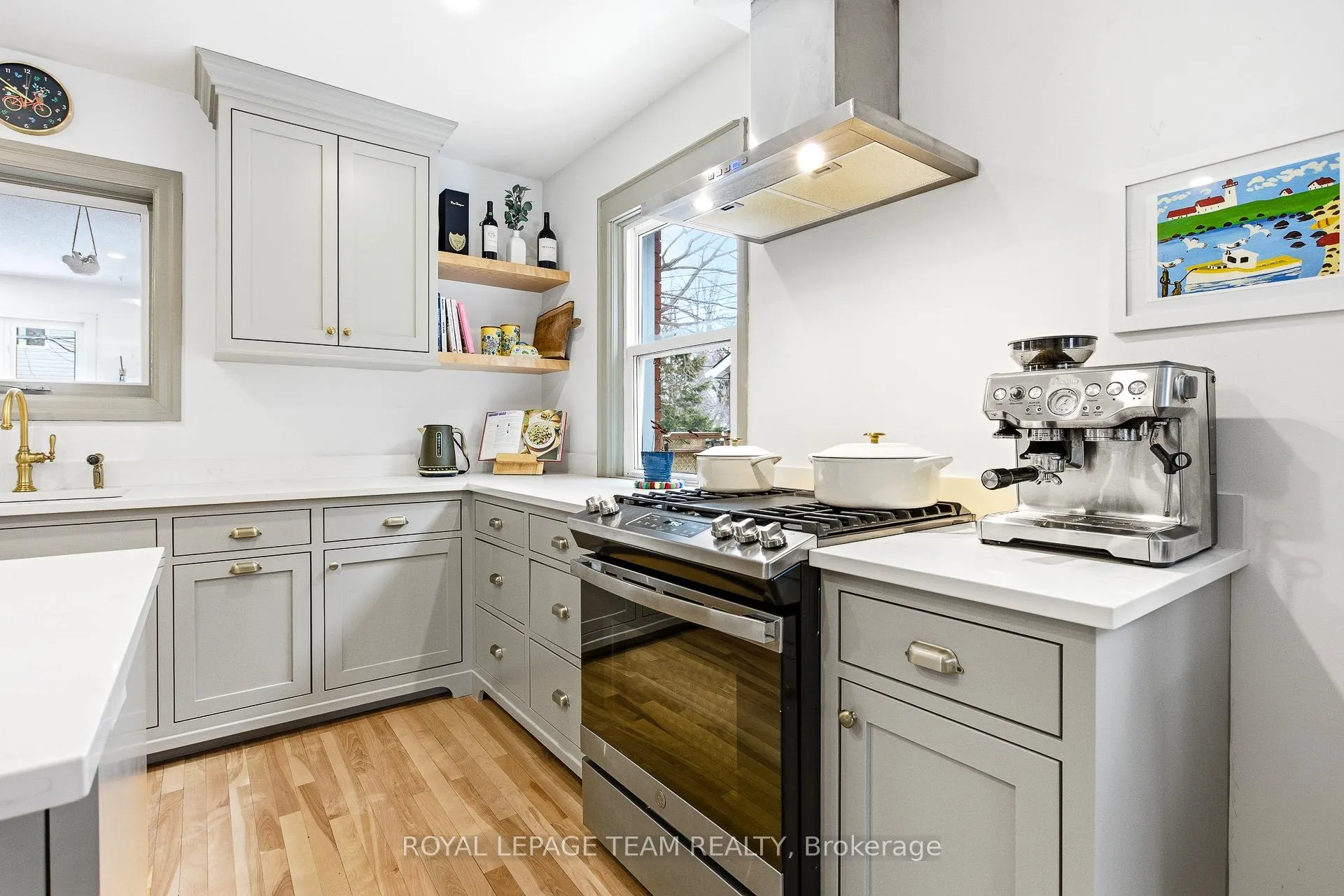 Photo 12 of 45 Harmer Avenue N, Ottawa, Ottawa West — HOMEH