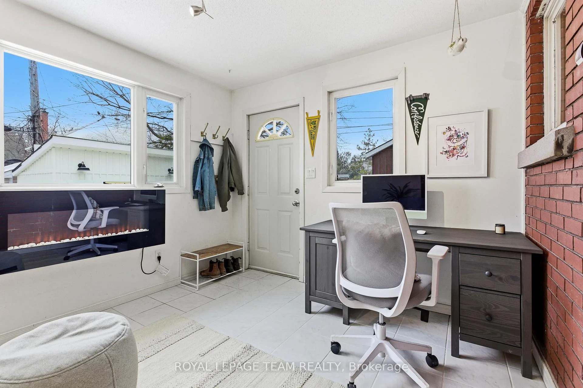 Photo 16 of 45 Harmer Avenue N, Ottawa, Ottawa West — HOMEH