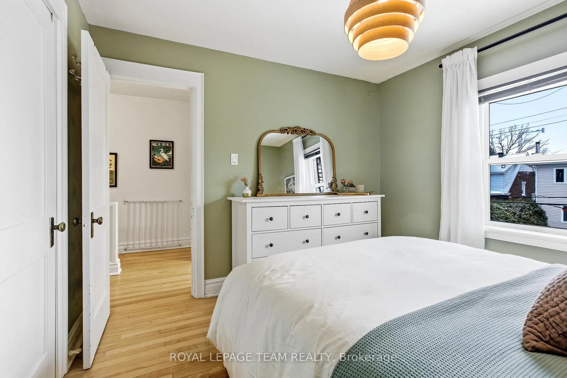Photo 22 of 45 Harmer Avenue N, Ottawa, Ottawa West — HOMEH
