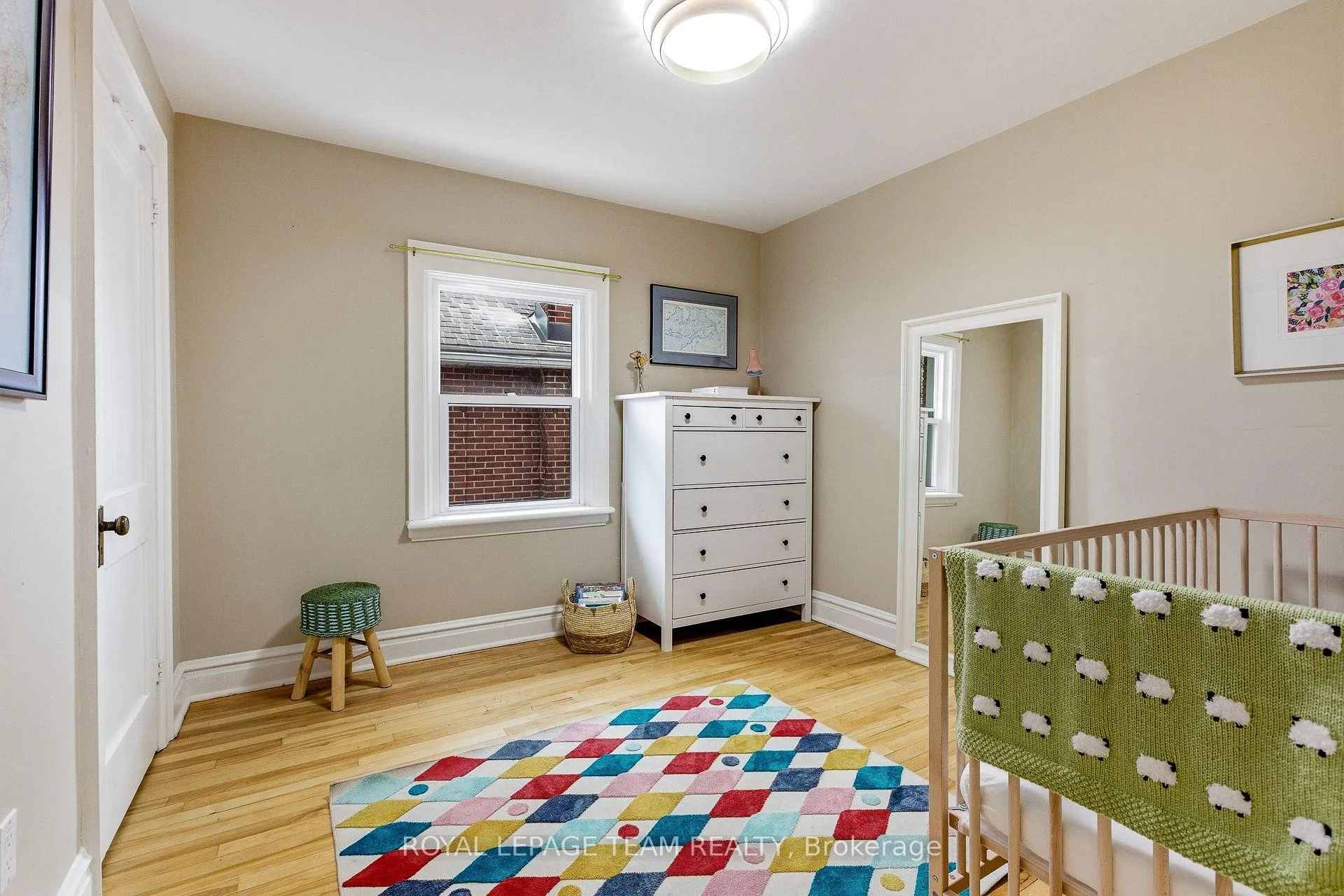 Photo 23 of 45 Harmer Avenue N, Ottawa, Ottawa West — HOMEH