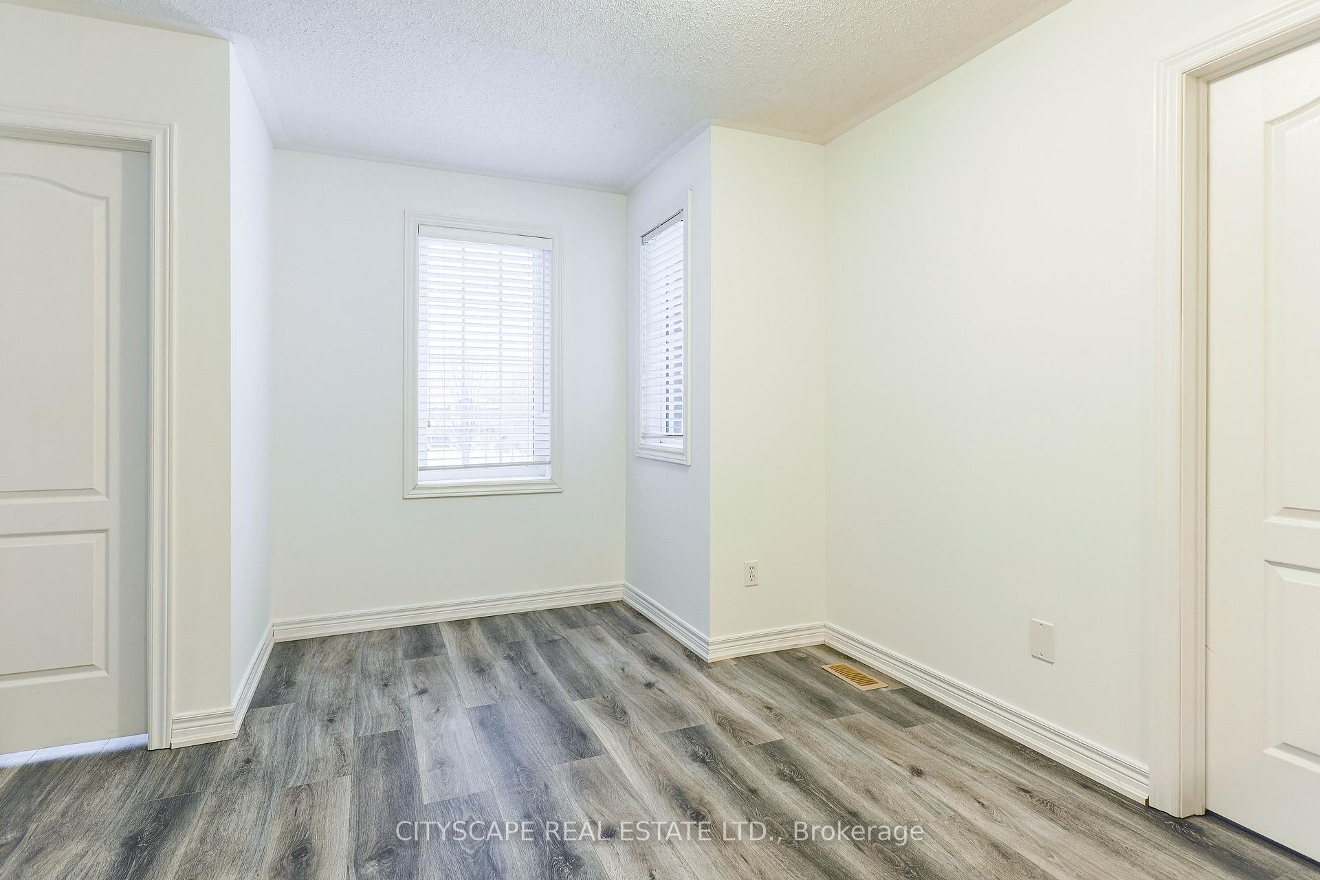 Photo 62 of 46 Bridgenorth Crescent, Hamilton, Winona Park — HOMEH