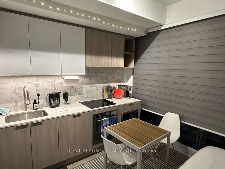 Photo 9 of Unit 711, 2020 Bathurst Street, Toronto, Humewood-Cedarvale — HOMEH