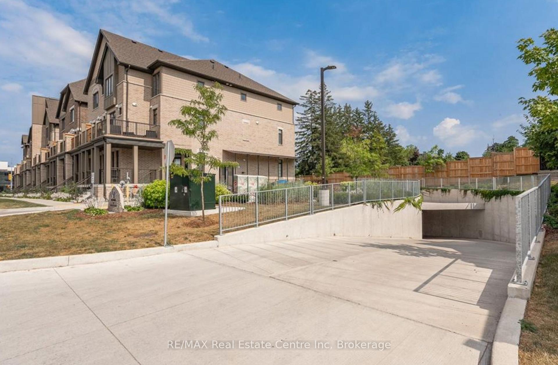 Photo 2 of Unit 101, 333 Gosling Gardens, Guelph, Clairfields/Hanlon Business Park — HOMEH