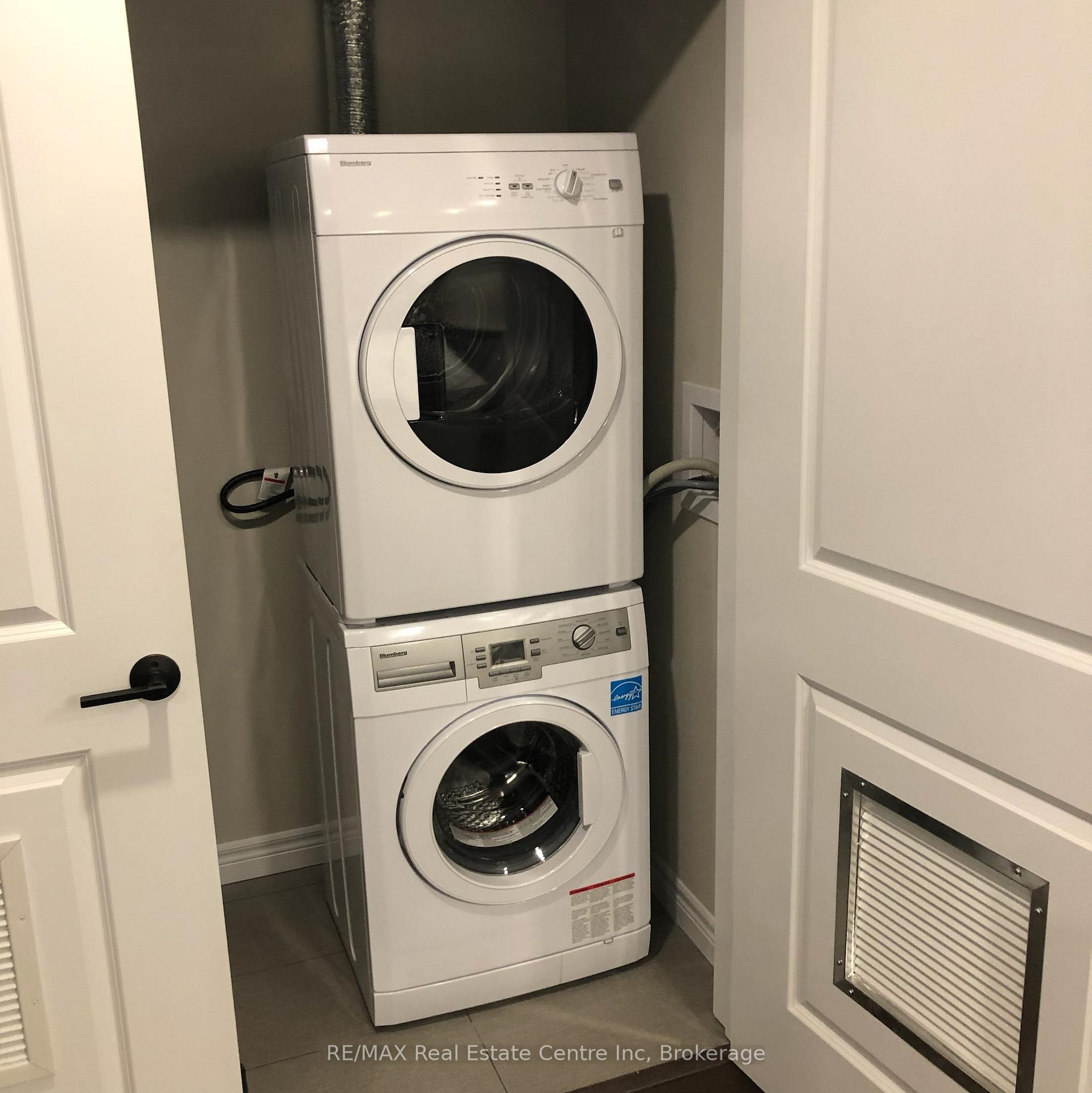 Photo 15 of Unit 101, 333 Gosling Gardens, Guelph, Clairfields/Hanlon Business Park — HOMEH
