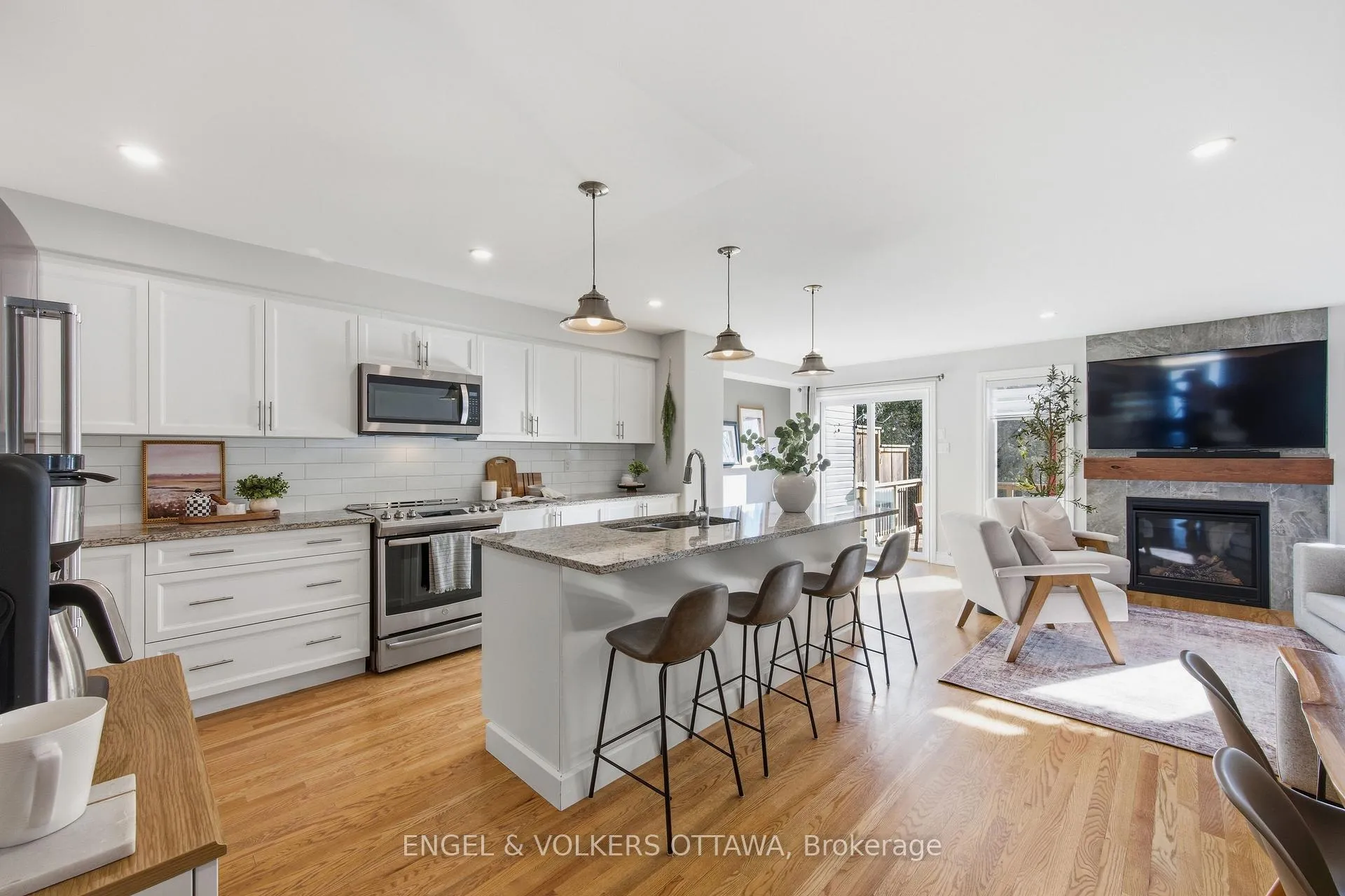 Photo 5 of 86 Porter Street, Ottawa, Stittsville (South) — HOMEH