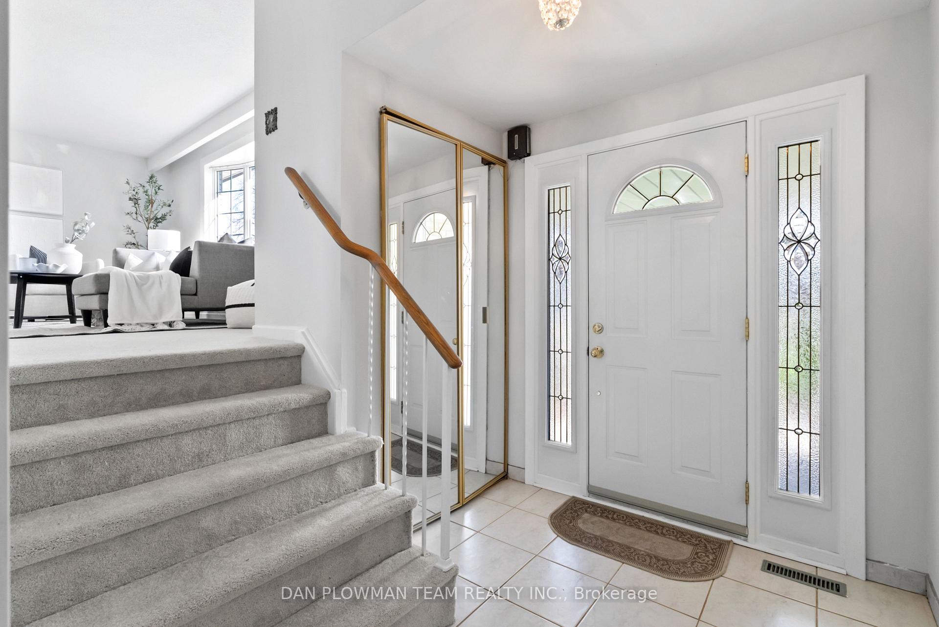 Photo 4 of 80 Dreyer Drive E, Ajax, South East — HOMEH