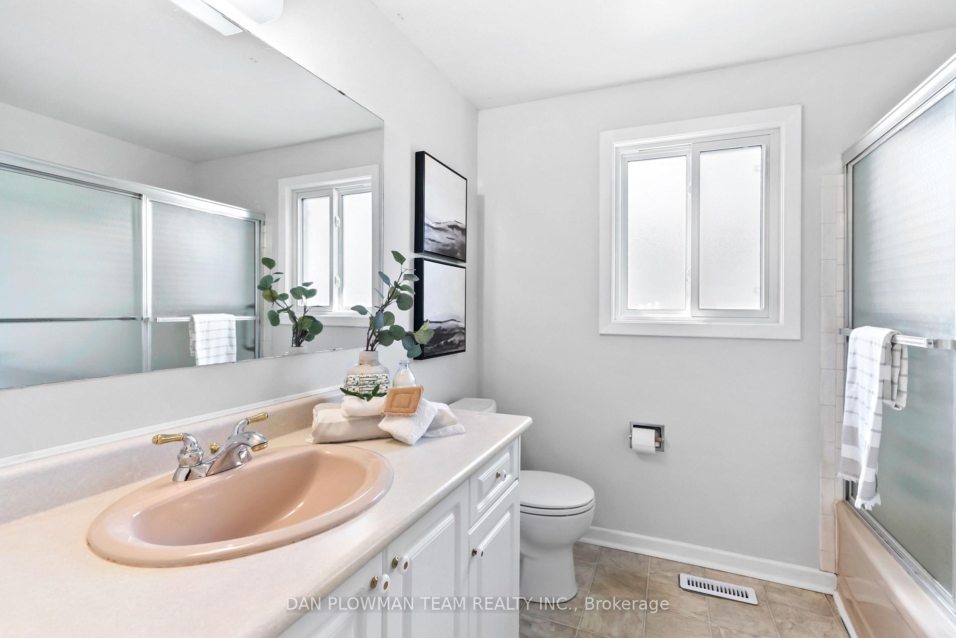 Photo 27 of 80 Dreyer Drive E, Ajax, South East — HOMEH