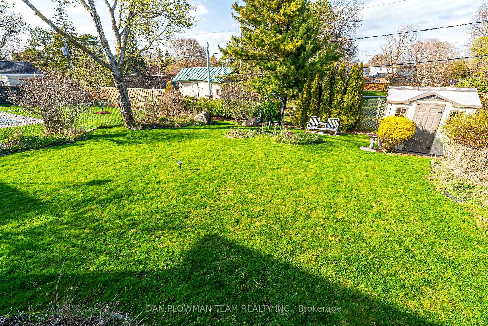 Photo 44 of 80 Dreyer Drive E, Ajax, South East — HOMEH