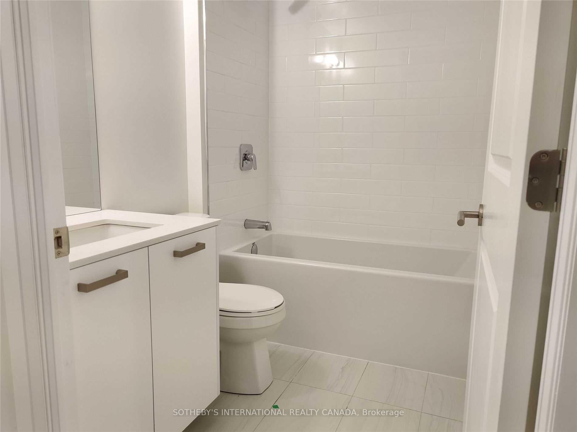 Photo 6 of Unit 212, 1630 Queen Street E, Toronto, The Beaches — HOMEH