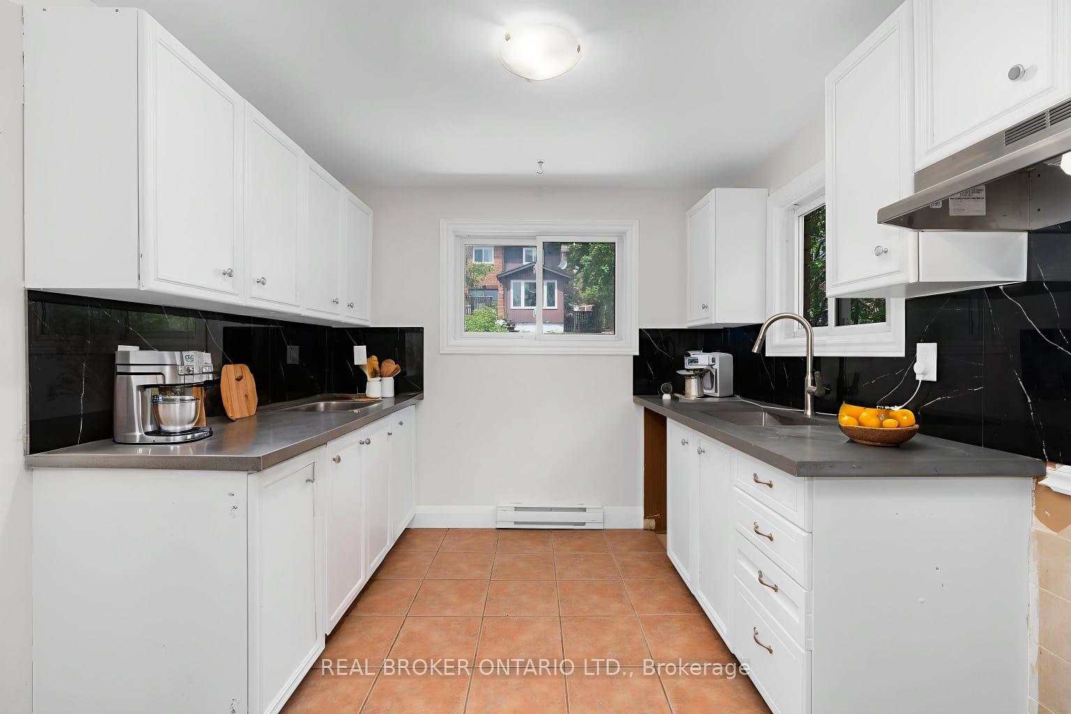 Photo 4 of 26 Golfdale Road, Barrie, Sunnidale — HOMEH