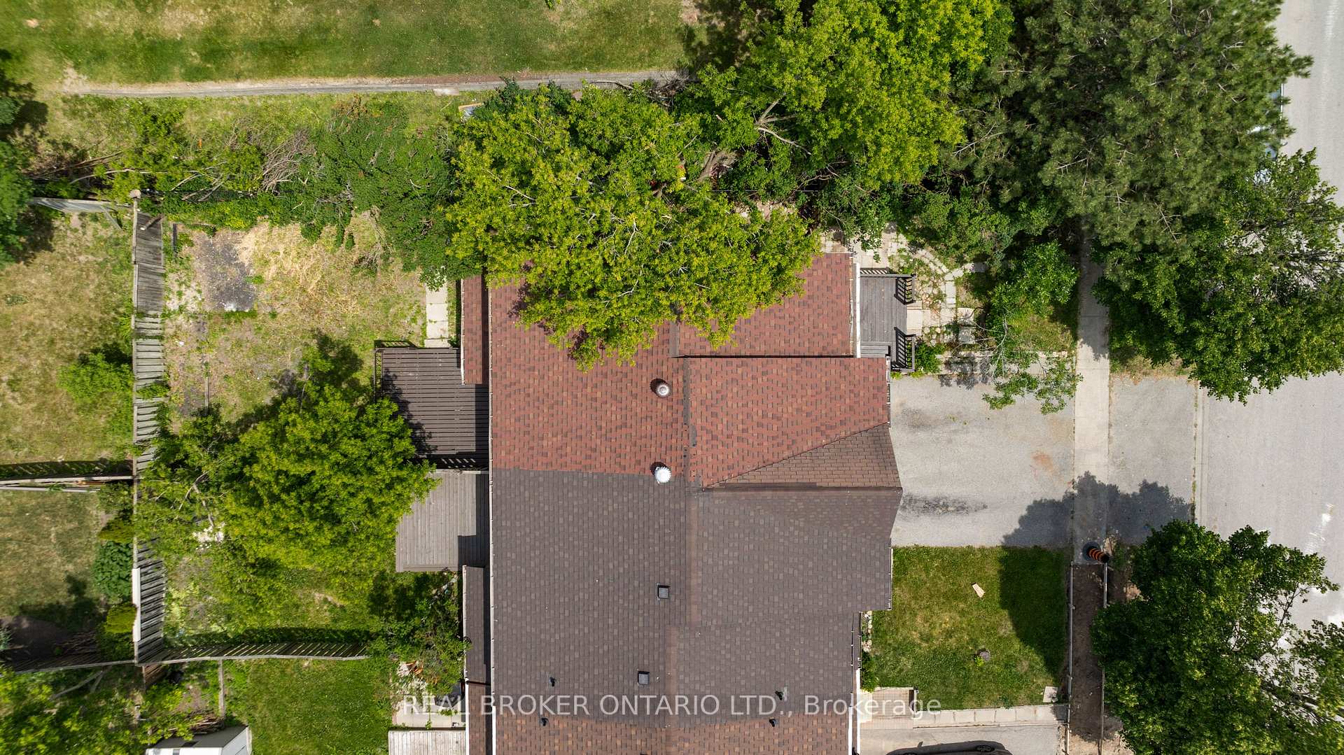 Photo 29 of 26 Golfdale Road, Barrie, Sunnidale — HOMEH