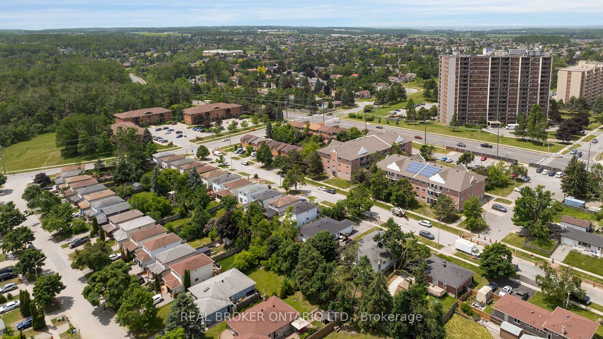 Photo 33 of 26 Golfdale Road, Barrie, Sunnidale — HOMEH