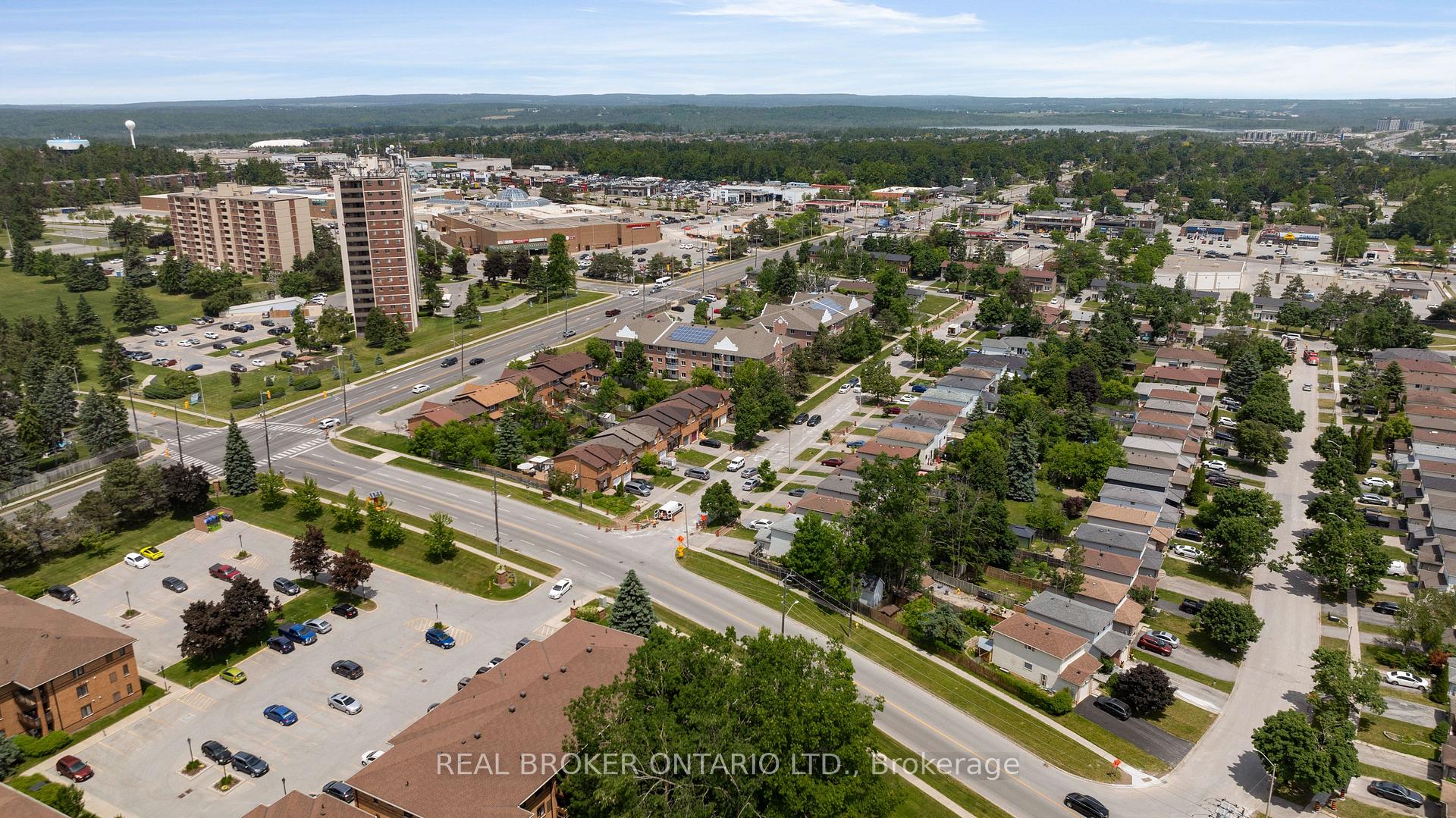Photo 34 of 26 Golfdale Road, Barrie, Sunnidale — HOMEH