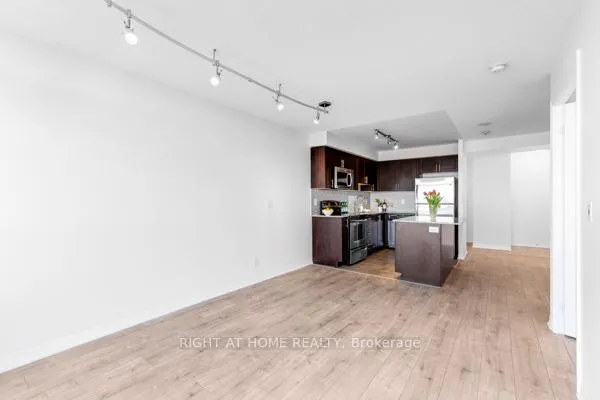Photo 9 of Unit 1405, 1940 Ironstone Drive, Burlington, Uptown — HOMEH