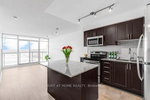 Photo 14 of Unit 1405, 1940 Ironstone Drive, Burlington, Uptown — HOMEH