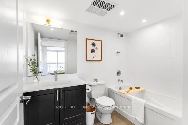 Photo 20 of Unit 1405, 1940 Ironstone Drive, Burlington, Uptown — HOMEH